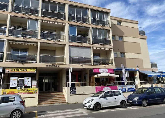 T2 Avec Wifi, Proche Thermes Et Commodites, Parking, Classe 2 Etoiles - Fr-1-553-235 Appartement *